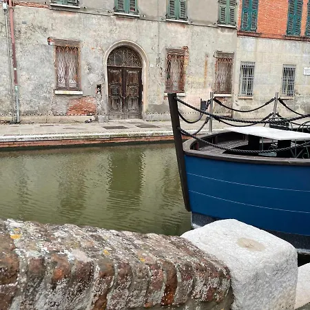 La Casa Di Celeste Couette-café Comacchio